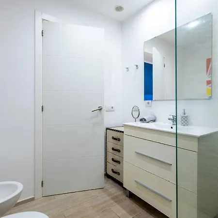 Ocean View With Large Terrace And Netflix Smart Tv Апартаменты