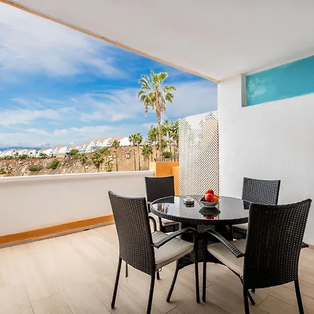 Ocean View With Large Terrace And Netflix Smart Tv Апартаменты